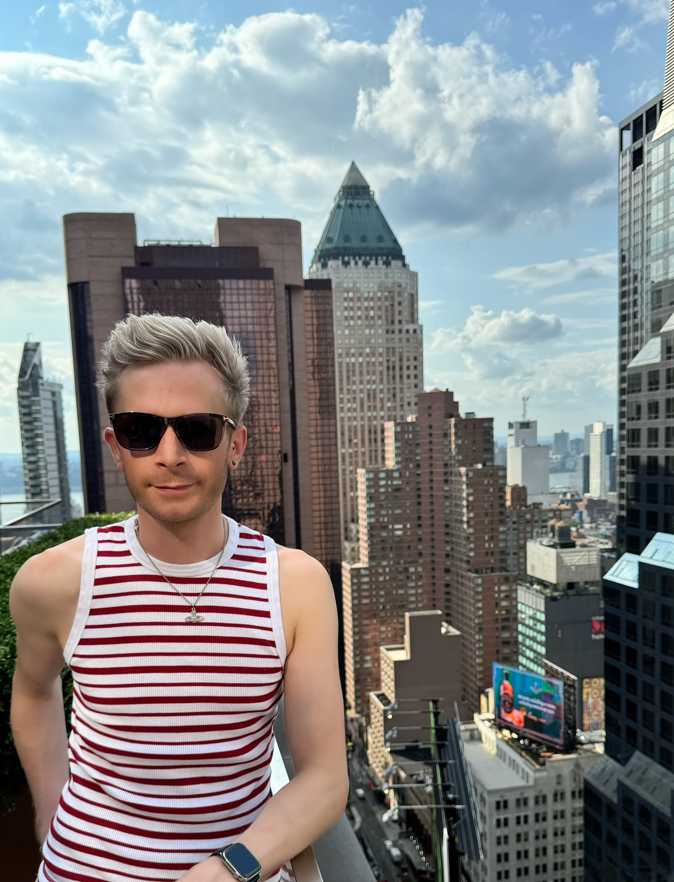 Cocktails on the roof of the Hard Rock Hotel, Times Square Cocktails on the roof of the Hard Rock Hotel, Times Square